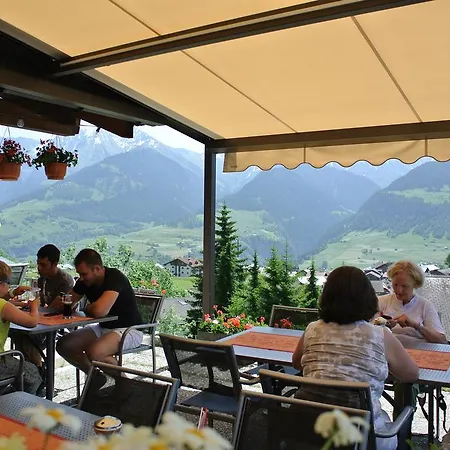 Πανσιόν Ustria / Pensiun Trutg 3*