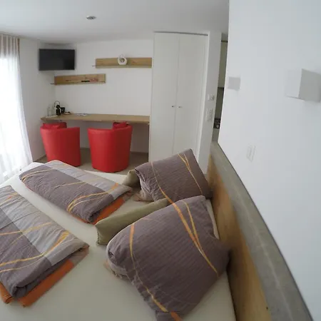 Ustria / Pensiun Trutg Πανσιόν